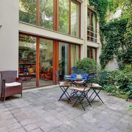 Superb Town House With Private Courtyard - Welkeys Apartament Paryż